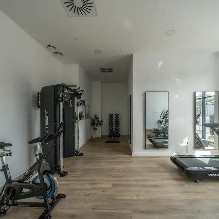 Xpce Urban 9 Skyline - Parking Free *