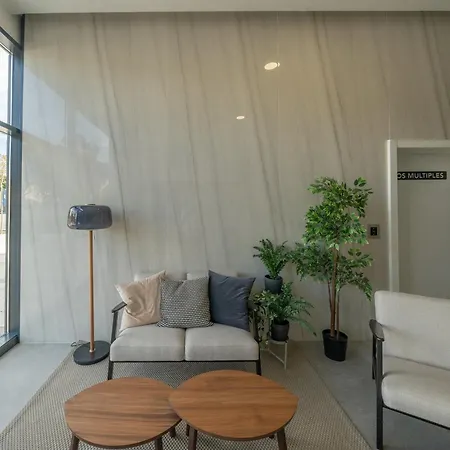 Xpce Urban 9 Skyline - Parking Free